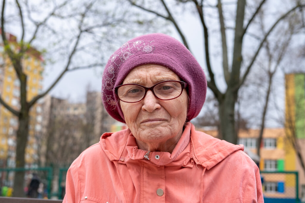 Help people with dementia in Ukraine