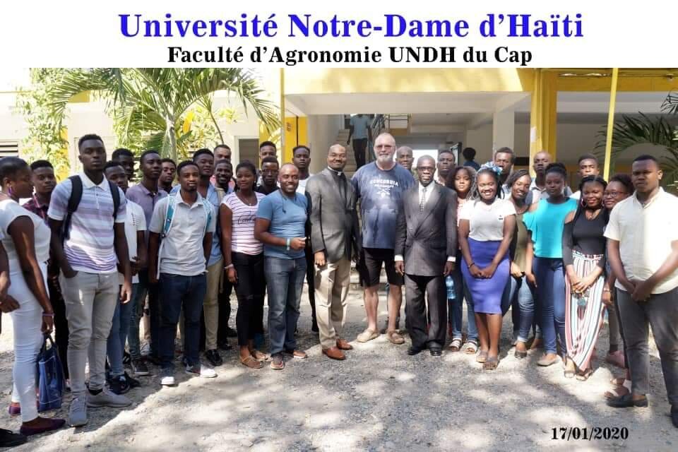 Students and faculty at NDUH