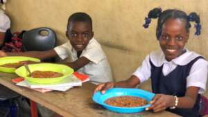 kids with food
