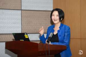 Professor Shi Ye Sharing Gibbon Culture