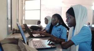 Students taking French grammar test