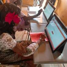 Hadiza in front of her new "window" into sciences