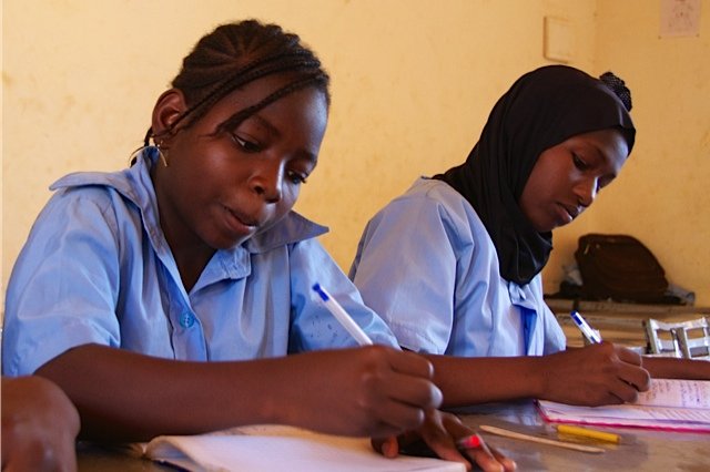 Help 80 Secondary Pupils in Niger Read and Write