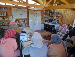 Accessible English learning for people on the move
