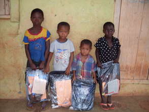 Distribution of school items