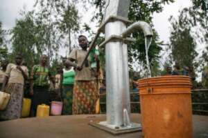 Support to Give  clean Water  Give life