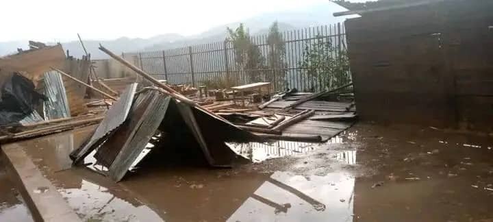 Thousands of people displaced by floods