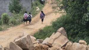 Children going to school - Dalchoki ward