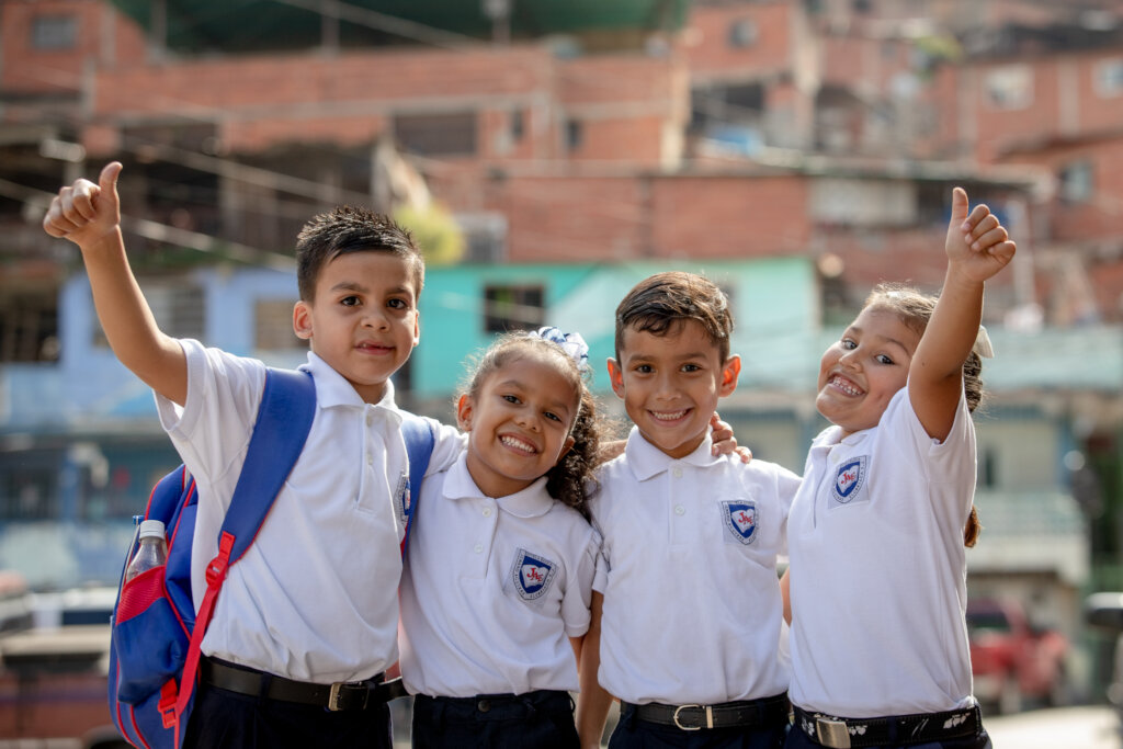 VENEZUELA MOVES FORWARD 400 KIDS EDUCATE-FEED-HEAL