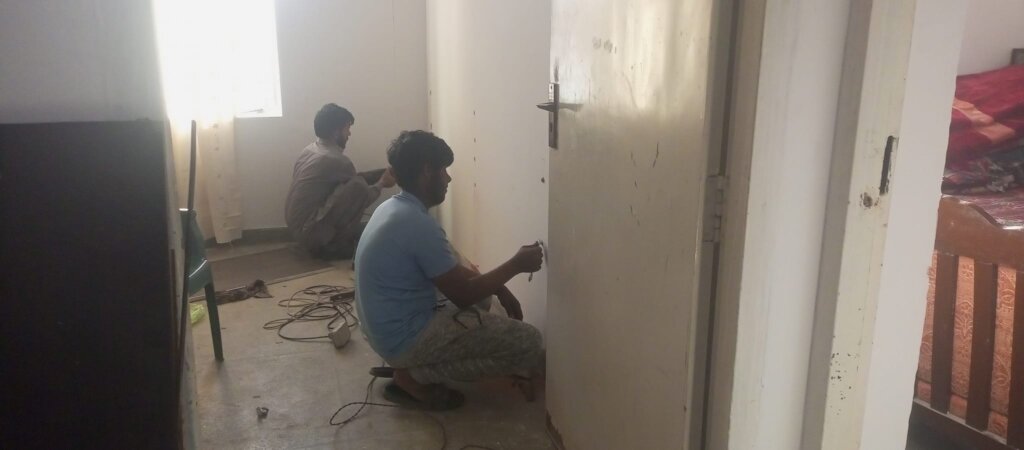 Institute labor work