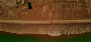 Flood diversion wall