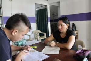 Women enrolling for Colombia's healthcare system