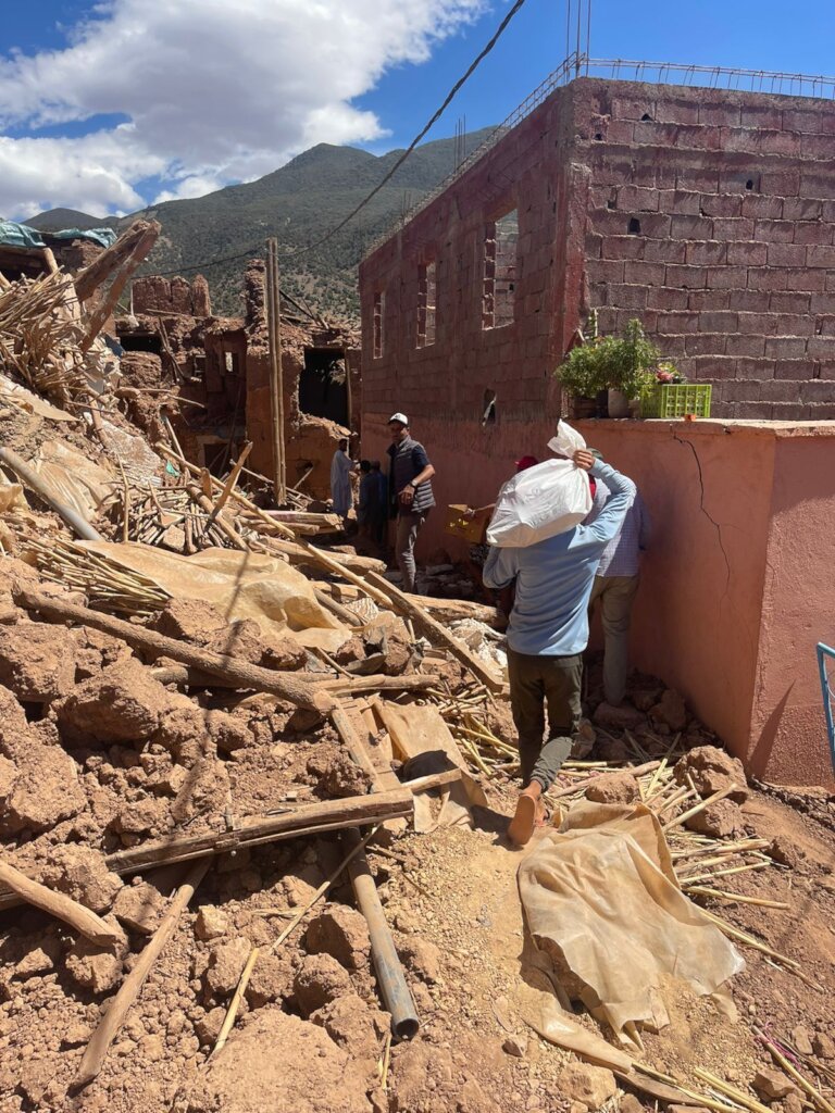 Moroccan families in the earthquake zone need food