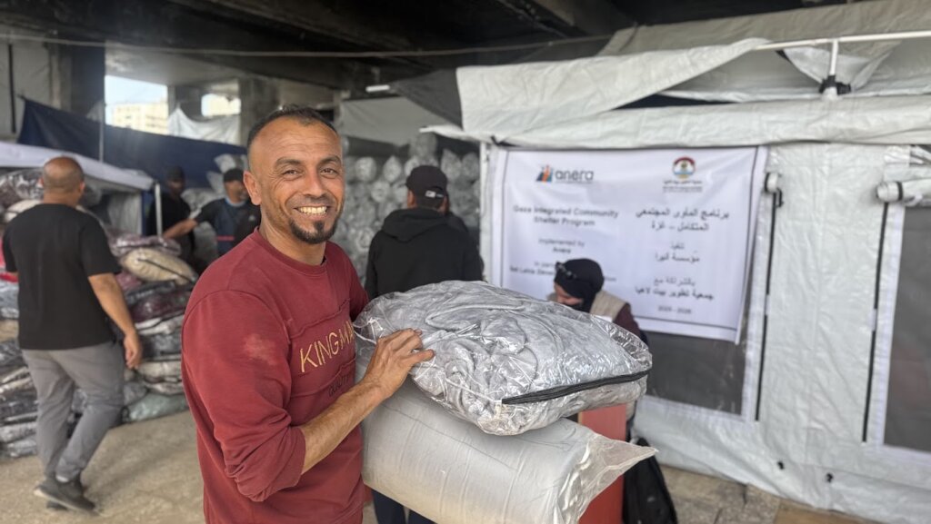 Distribution of blankets and mattresses