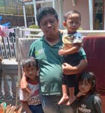 Help humanitarian volunteer to fight for humanity
