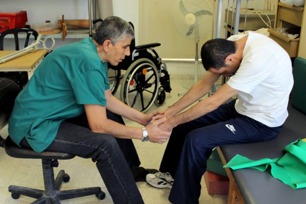 Support urgent medical needs of Palestinians