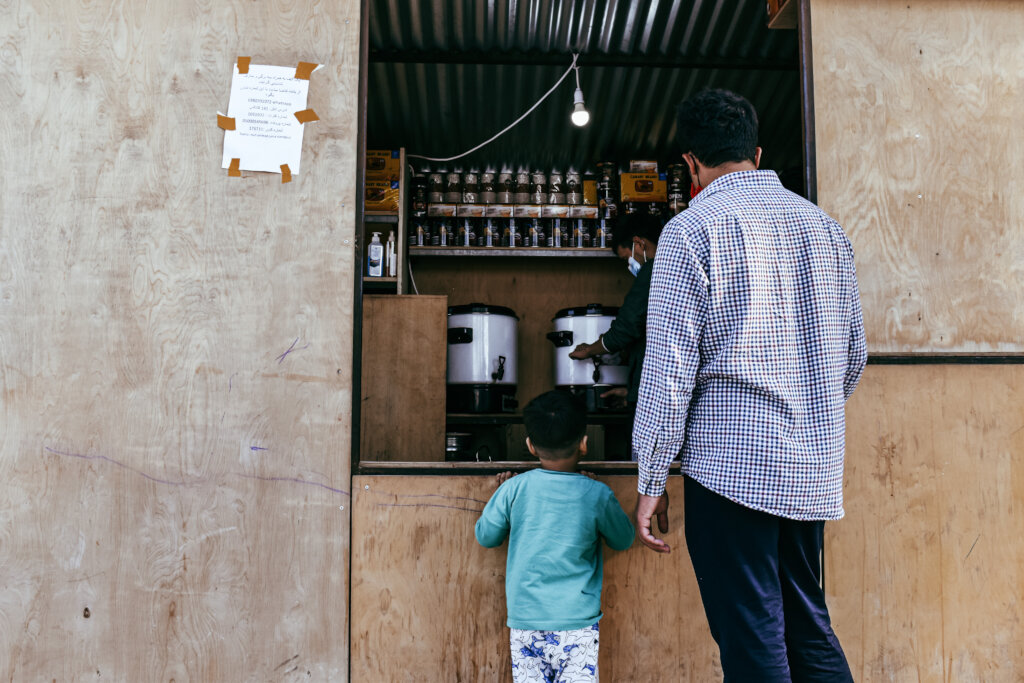 Support our community-led winter project on Lesvos