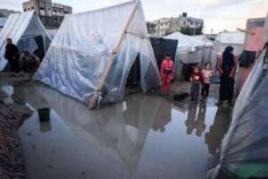 Keep 500 Displaced Syrian Families Warm In Winter