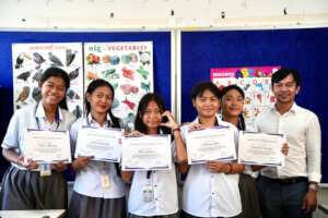 Sreyneat & her classmates