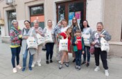 Wool craft groups used to support refugees