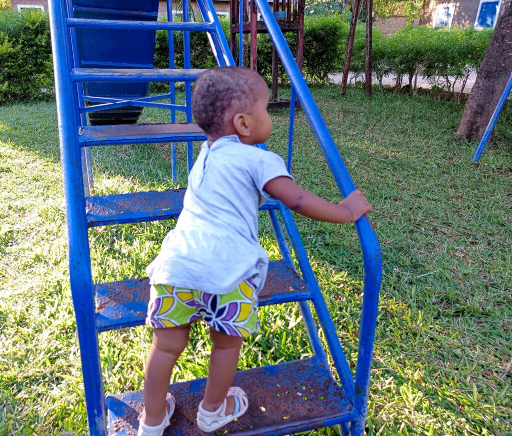 Support abandoned Children to find local families