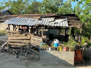 Damaged house in Cacauhatepec