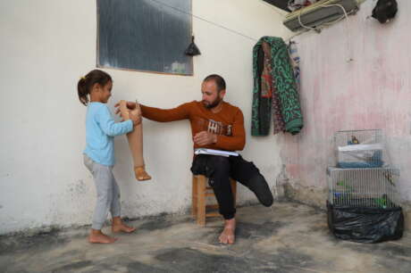 Support Mahmoud, Illuminate His Path