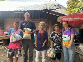 Food deliveries after the flood