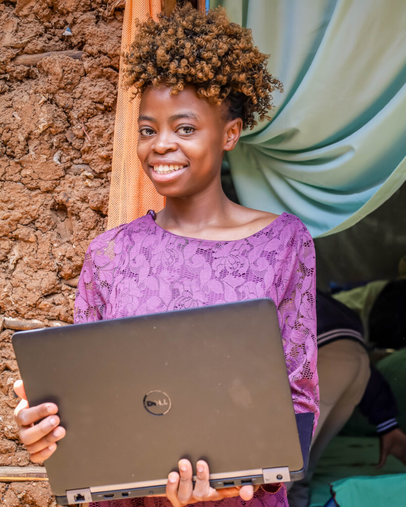 Top Graduates, Top Tools: 4000 USD Together