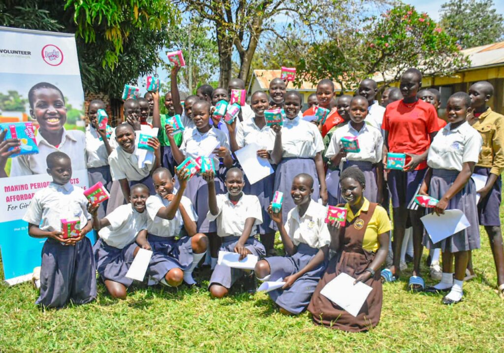 Lucky Girl Pads school Distribution