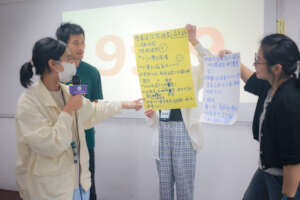 Participants presenting lesson ideas