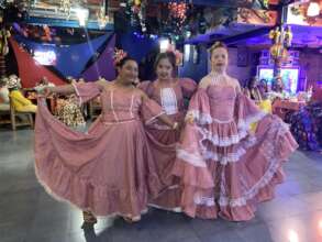 FIESTA DE POLLERAS Y SOMBREROS