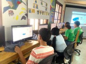 STEM participants learning to use TinkerCad