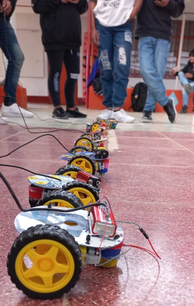 Hands-on STEM program for youth in rural Honduras