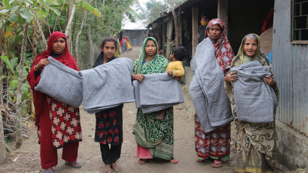 Help the poor & needy with Winter Clothes/blanket GlobalGiving