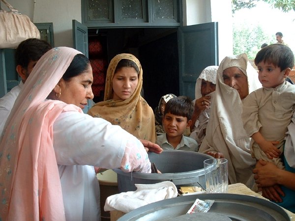 Support Pakistan Women Aiding Flood Survivors