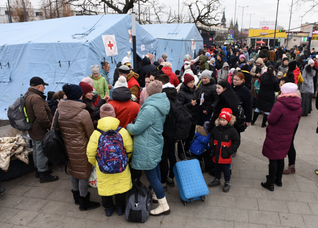 Help Ukrainian kids and families survive winter