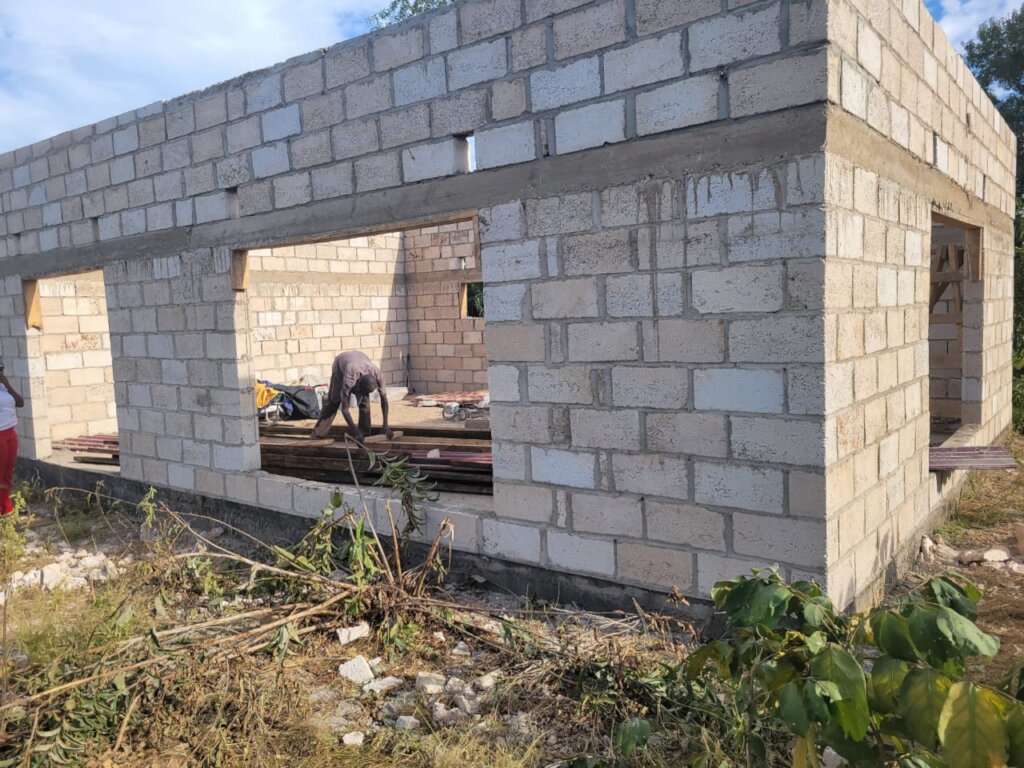 The tailoring room about to be roofed