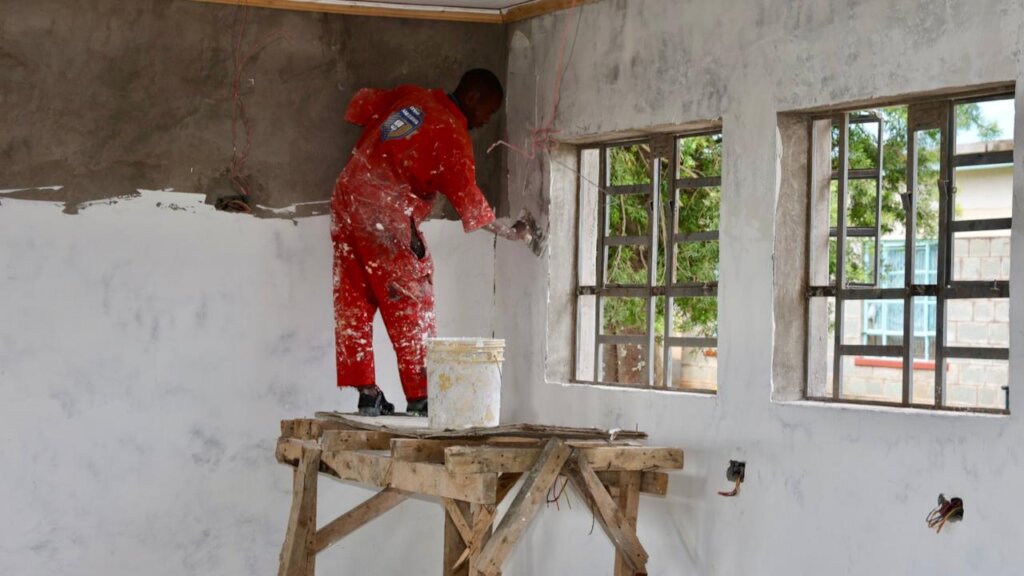 Save lives in Kenya with stronger trauma care