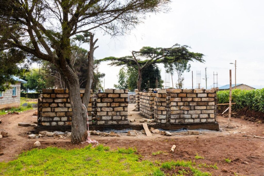 Save lives in Kenya with stronger trauma care