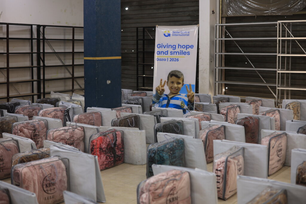 Keep the Syrian and Palestinian Children Warm