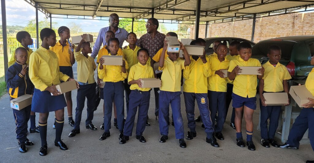 Help Empower 100 Poor Children South African Slum