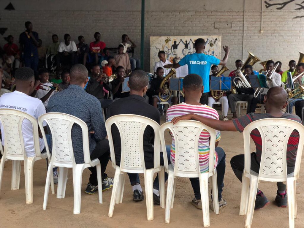 Help our senior children become music teachers