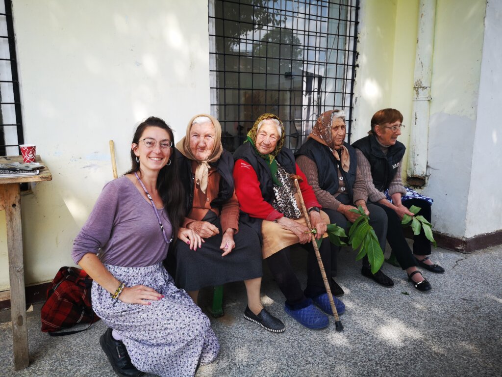 Bridge generations, building resilient communities