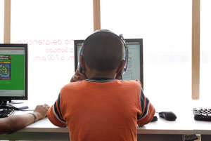 Student at Computer: Chimalhuacán