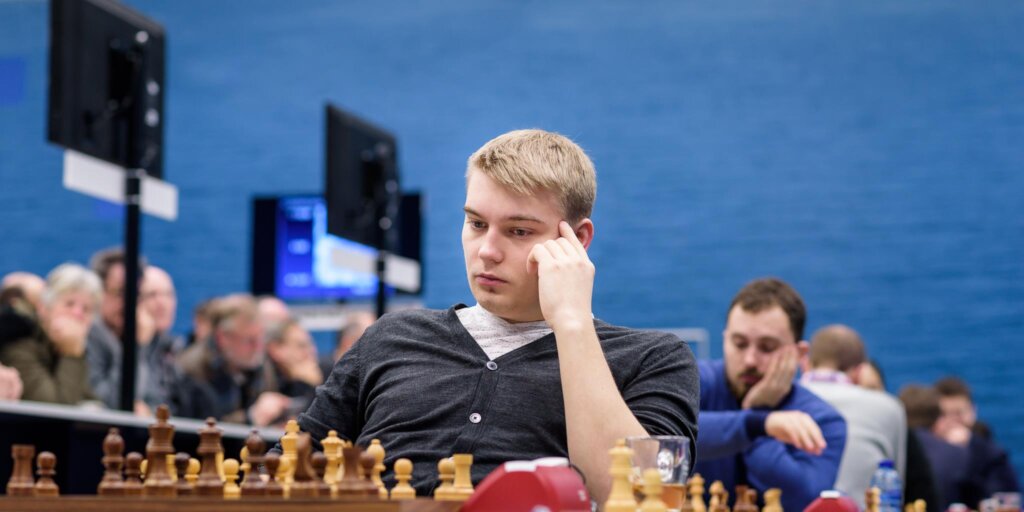 Support free Belarusian chess player Vlad Kovalev