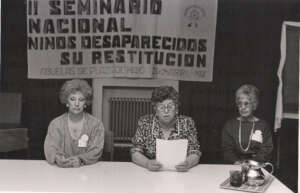 The Abuelas begin to prepare their own lectures