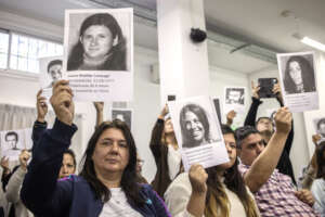 Abuelas' families face a trial against humani