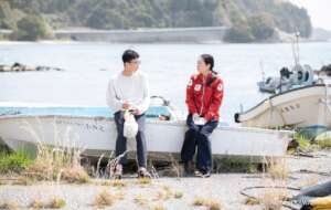 AAR Nagai talking to Mr.Sakamoto after bathing