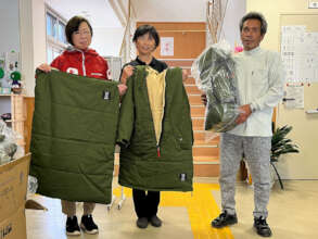 AAR Oda (left) delivers fall and winter clothes